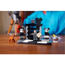 LEGO 43230 Disney Classic Camera - Homage to...