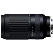 Tamron 70-300mm F/4.5-6.3 Di III RXD