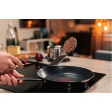Tefal B9220404 Cook Eat Frying Pan, 24 cm...