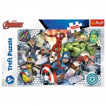 TREFL Puzzle 100 elements Famous Avengers