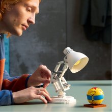 LEGO IDEAS 21357 Disney Pixar Luxo Jr