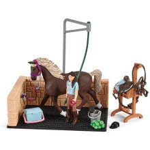 SCHLEICH HORSE CLUB Washing Area with Emily...