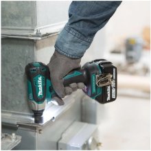 MAKITA
