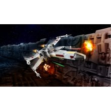 LEGO Star Wars 75301 Luke Skywalker X-Wing...
