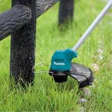 Makita UR100DWAE string trimmer with battery...