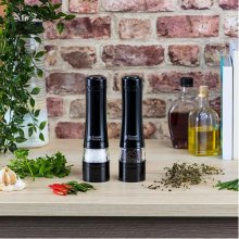 Russell Hobbs 28010-56 seasoning shaker...
