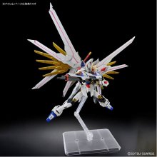 BANDAI HGCE 1/144 MIGHTY STRIKE FREEDOM...