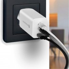 EverActive GaN SC-650Q wall charger with USB...